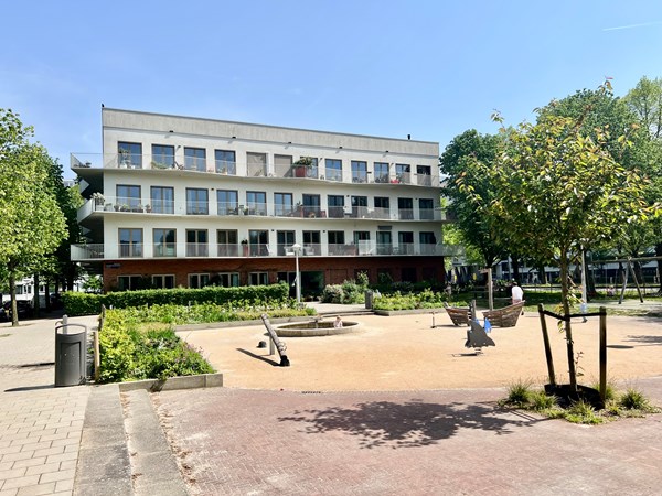 For rent: President Kennedyplantsoen 23, 1079 SK Amsterdam