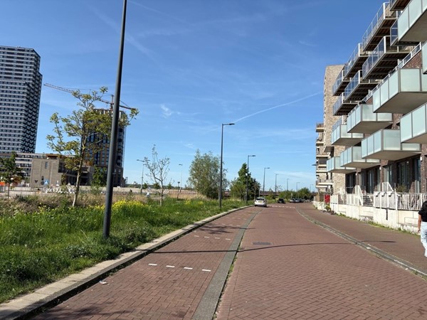 Medium property photo - Mary van der Sluisstraat, 1095 ME Amsterdam