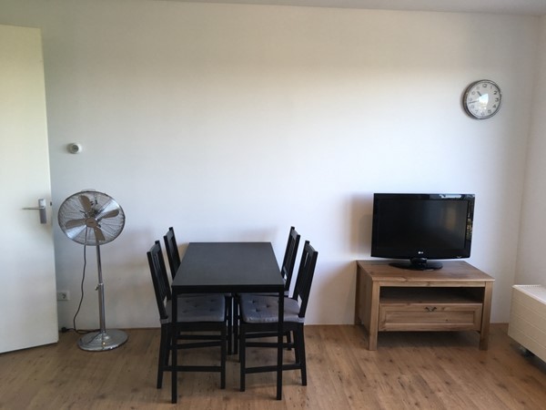Medium property photo - Anna Blamansingel, 1102 SW Amsterdam