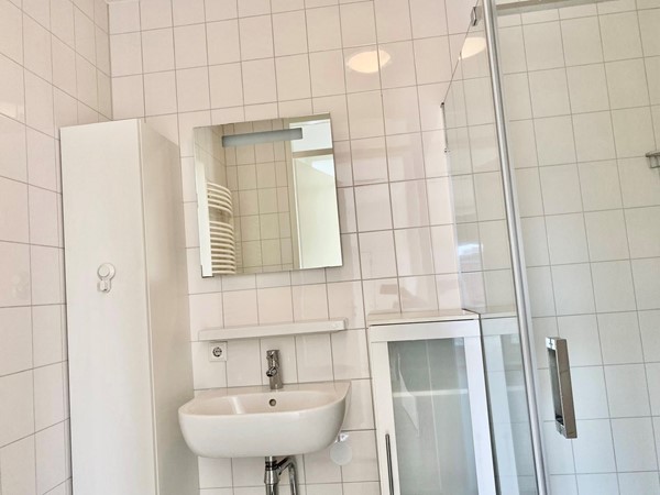 Photo - For rent: Van Kinsbergenstraat 142, 1057 PT Amsterdam