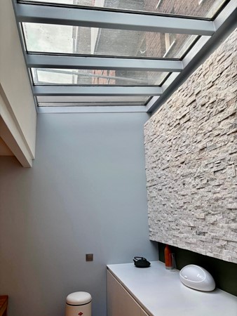 Foto - Verhuurd: Valkenburgerstraat, 1011 NC Amsterdam