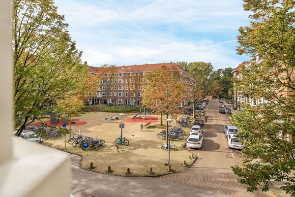 Medium property photo - Antillenstraat 28-2, 1058 HB Amsterdam