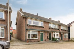 Marktplein108131BWWijhe-02.jpg