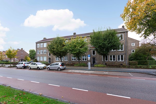 Modern, instapklaar appartement met twee slaapkamers op de eerste verdieping op toplocatie in Heerlen 