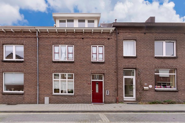 Royale, karakteristieke jaren-20 woning op een fijne, kindvriendelijke locatie in Heerlen