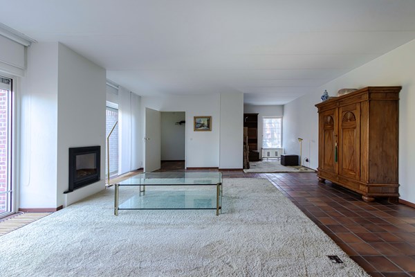 Medium property photo - Van Weerden Poelmanstraat 249, 6417 EM Heerlen