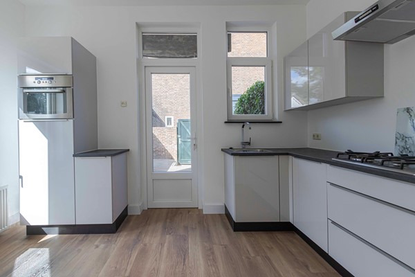 Medium property photo - Burg. Waszinkstraat 113, 6417 CW Heerlen
