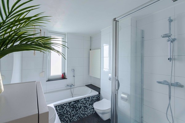 Medium property photo - Rembrandtstraat 9, 6415 JC Heerlen