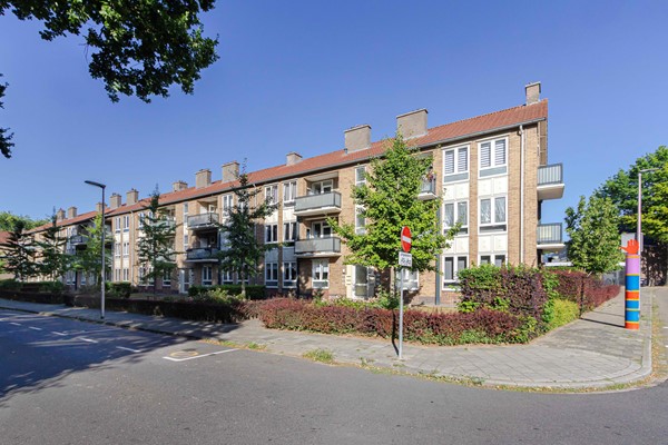 Instapklaar appartement met 3 slaapkamers en tuin, op een fijne locatie op loopafstand van het centrum van Heerlen!