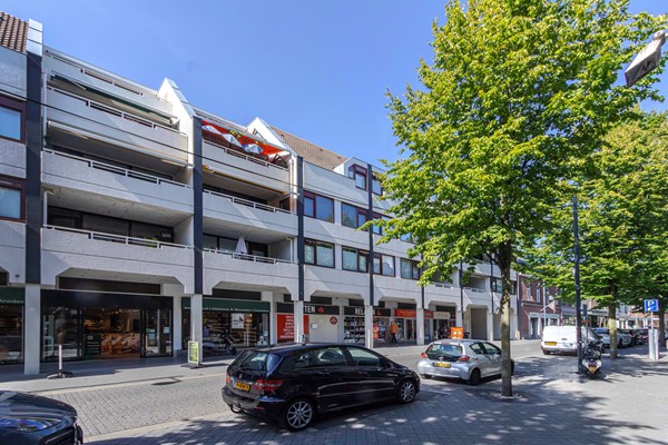 Instapklaar en ruim maisonette-appartement in Heerlen Centrum met eigen parkeerplaats in de parkeergarage 