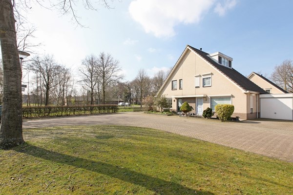 Brabanthof 36, Helmond