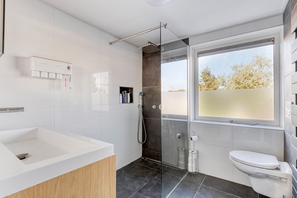 Medium property photo - Bovenstraat 282A, 3077 BL Rotterdam