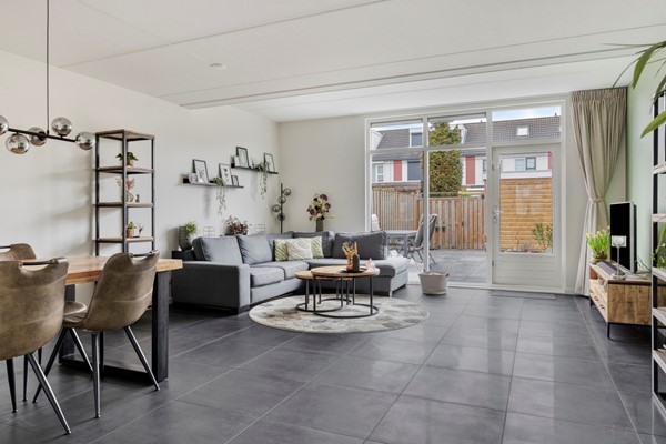 Medium property photo - Griegplantsoen 45, 2992 EH Barendrecht