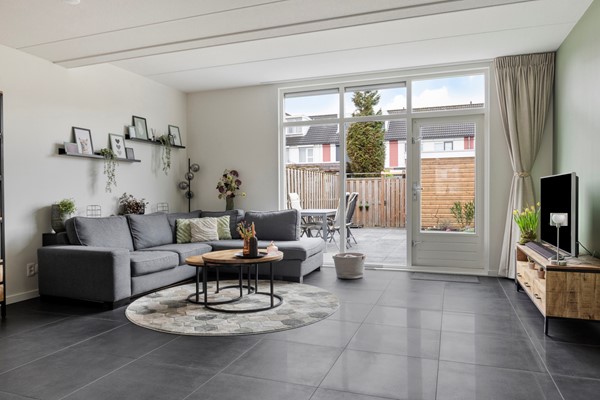 Medium property photo - Griegplantsoen 45, 2992 EH Barendrecht