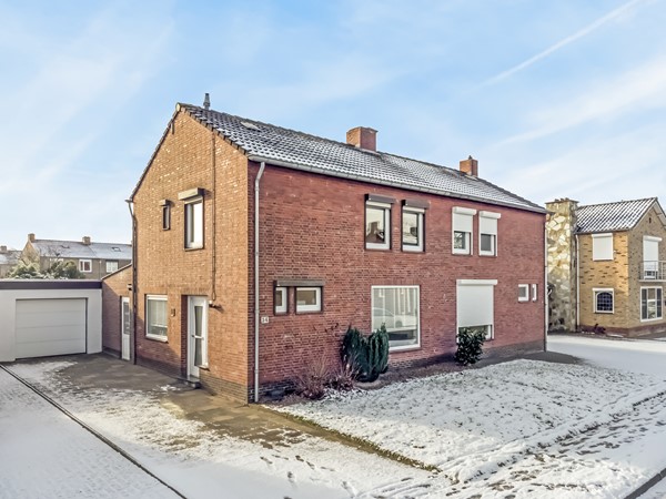 Verkocht: KEURIGE TWEE-ONDER-EEN KAPWONING MET OPRIT, GARAGE EN TUIN OP GELIEFDE LOCATIE IN ELSLOO.