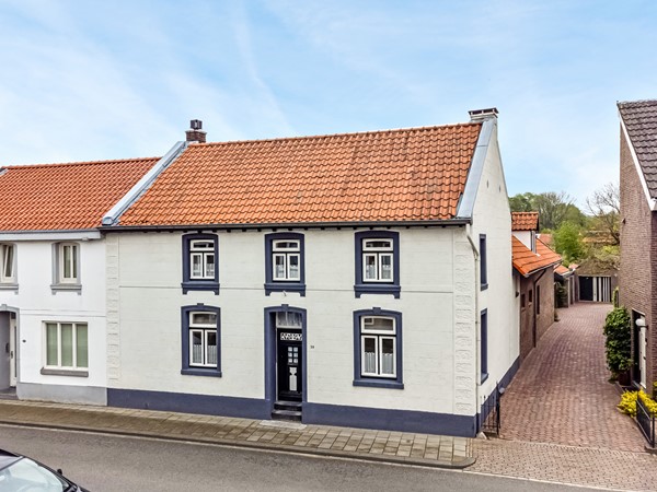 Verkocht: UNIEK OBJECT! KARAKTERISTIEKE BOERDERIJWONING 'HOEVE' IN DE DORPSKERN VAN SPAUBEEK MET VEEL AUTHENTIEKE ELEMENTEN EN GROTE TUIN.