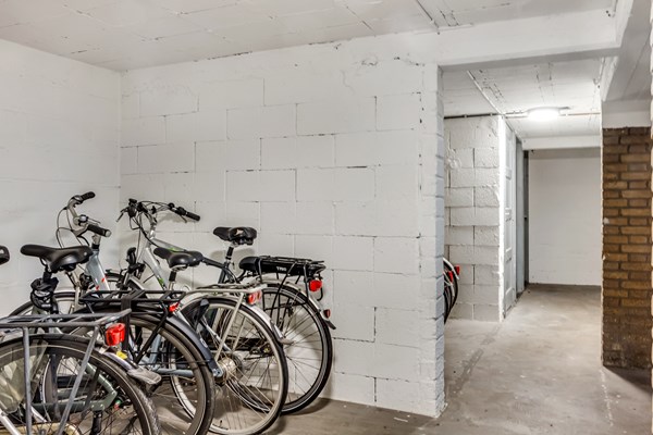 Medium property photo - Henri Hermanslaan 184, 6162 GK Geleen