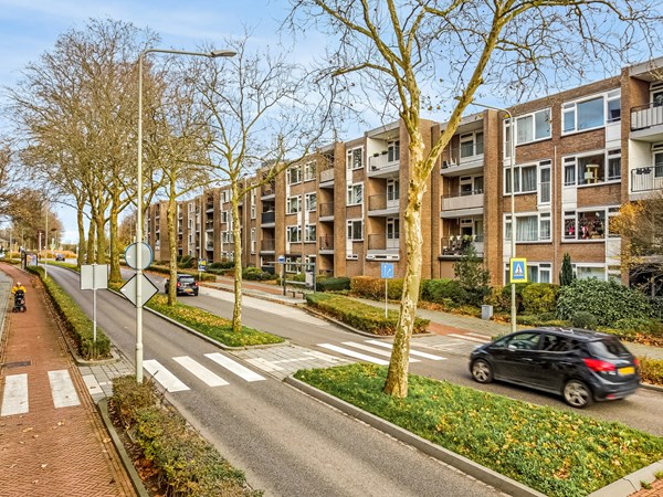 Verkocht onder voorbehoud: OP GELIEFDE LOCATIE AAN DE RAND VAN 'OUD-GELEEN'I NSTAPKLAAR APPARTEMENT MET 1 SLAAPKAMER, BALKON EN KELDERBERGING. 