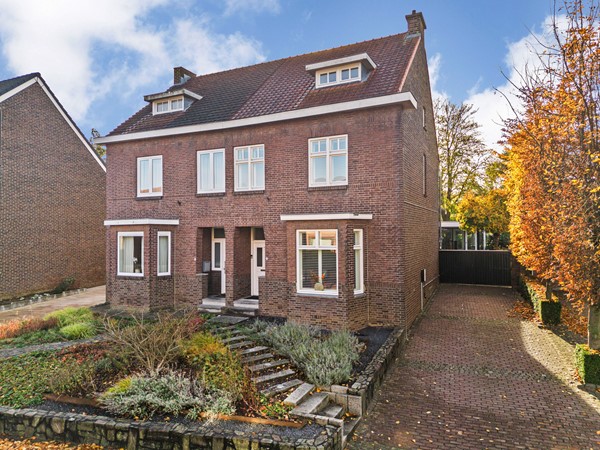 Te koop: KARAKTERISTIEKE DERTIGERJAREN WONING MET RIANTE TUIN IN DE DORPSKERN VAN ELSLOO!