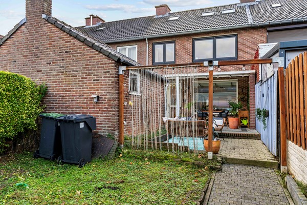 Medium property photo - Napoleonbaan Noord 111, 6163 VM Geleen