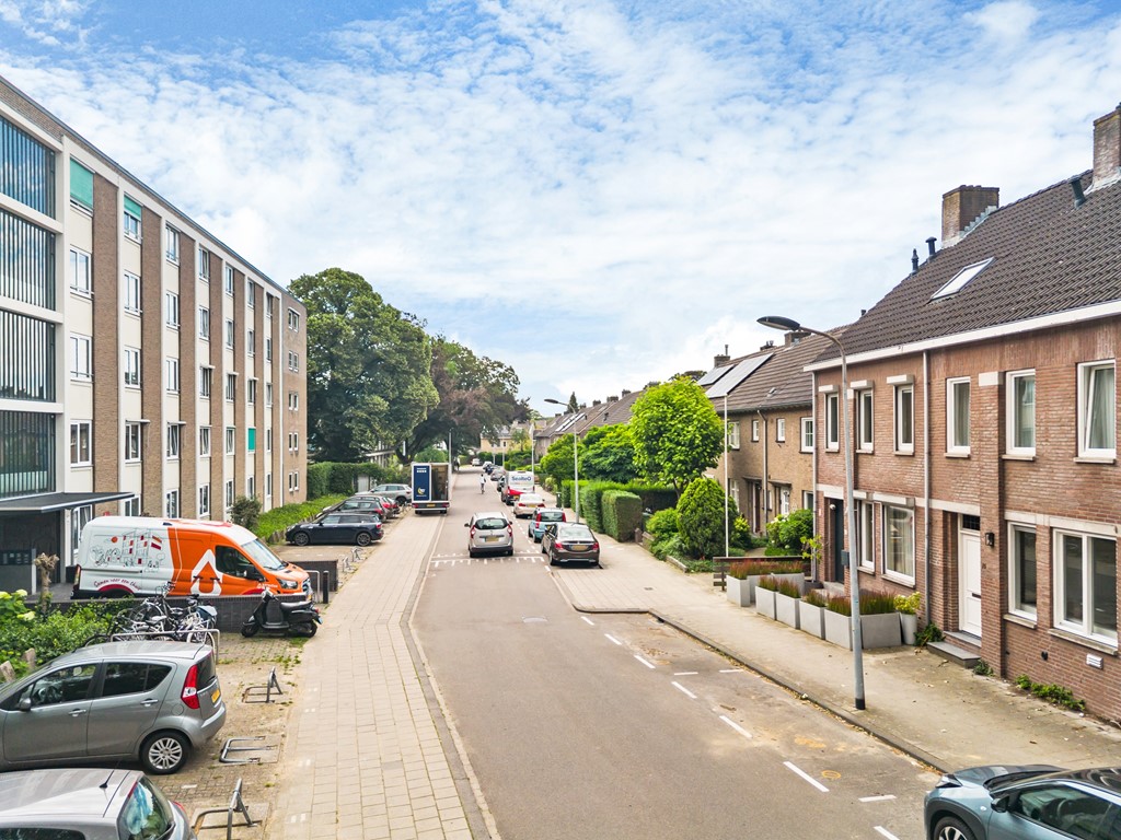 05.jpg