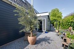 76-Warder 174 Warder.jpg