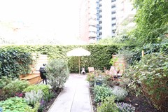 Rented: Bataviastraat 77A, 1095 ER Amsterdam