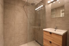 For rent: Tugelaweg 121a, 1091 VV Amsterdam