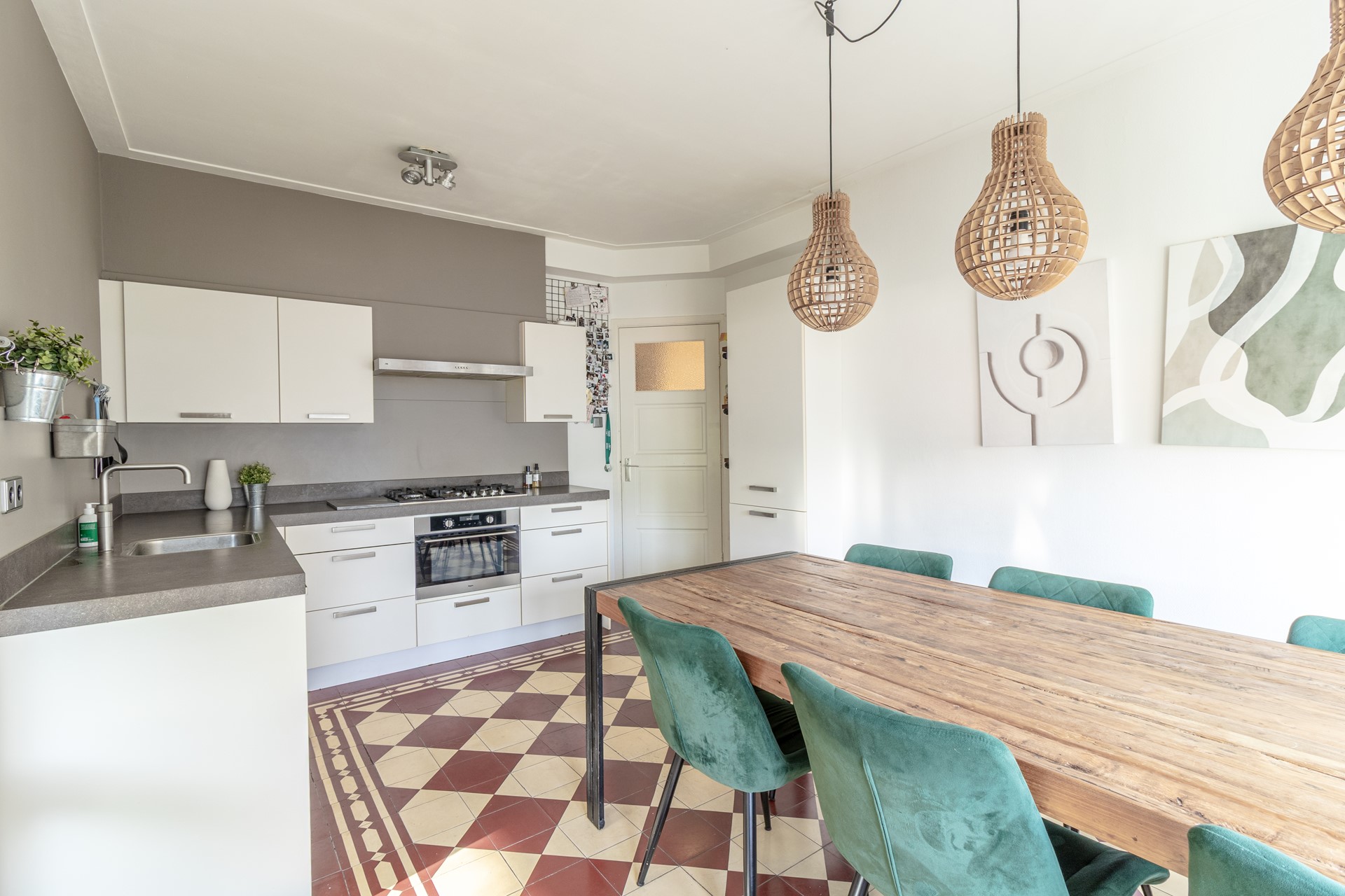 Appartement te huur: Helmholtzstraat 1, Amsterdam