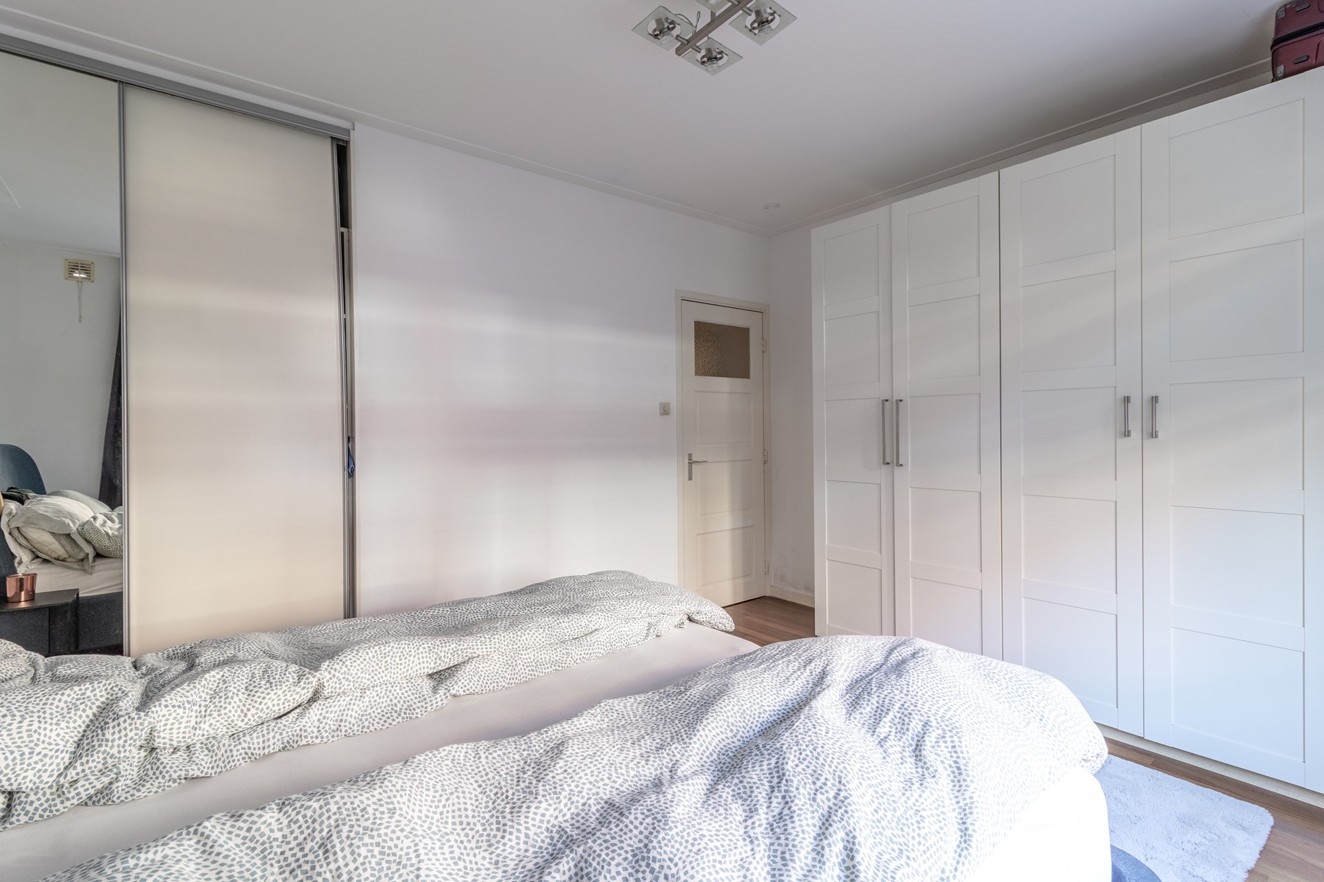 Appartement te huur: Helmholtzstraat 1, Amsterdam