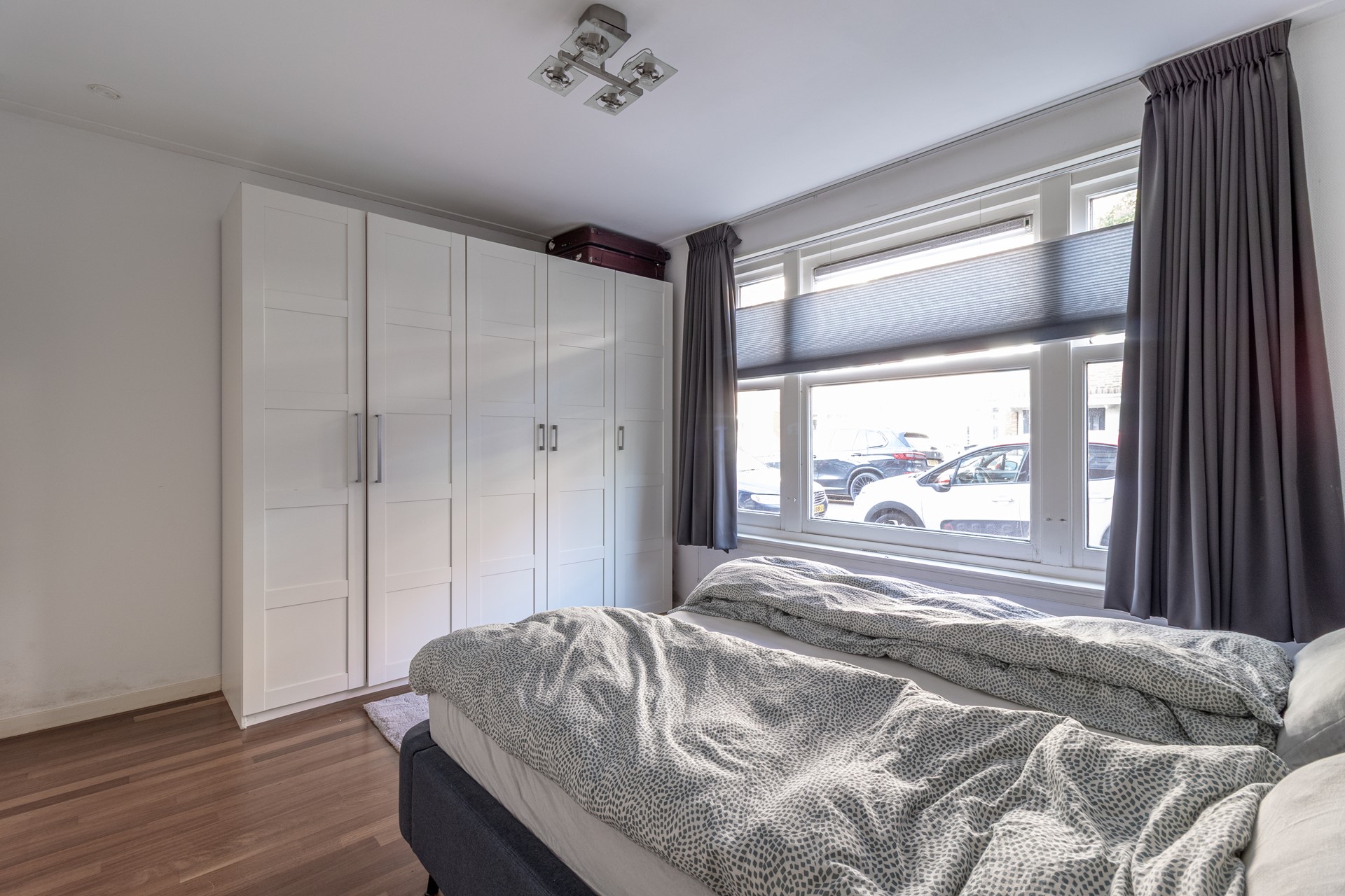 Appartement te huur: Helmholtzstraat 1, Amsterdam
