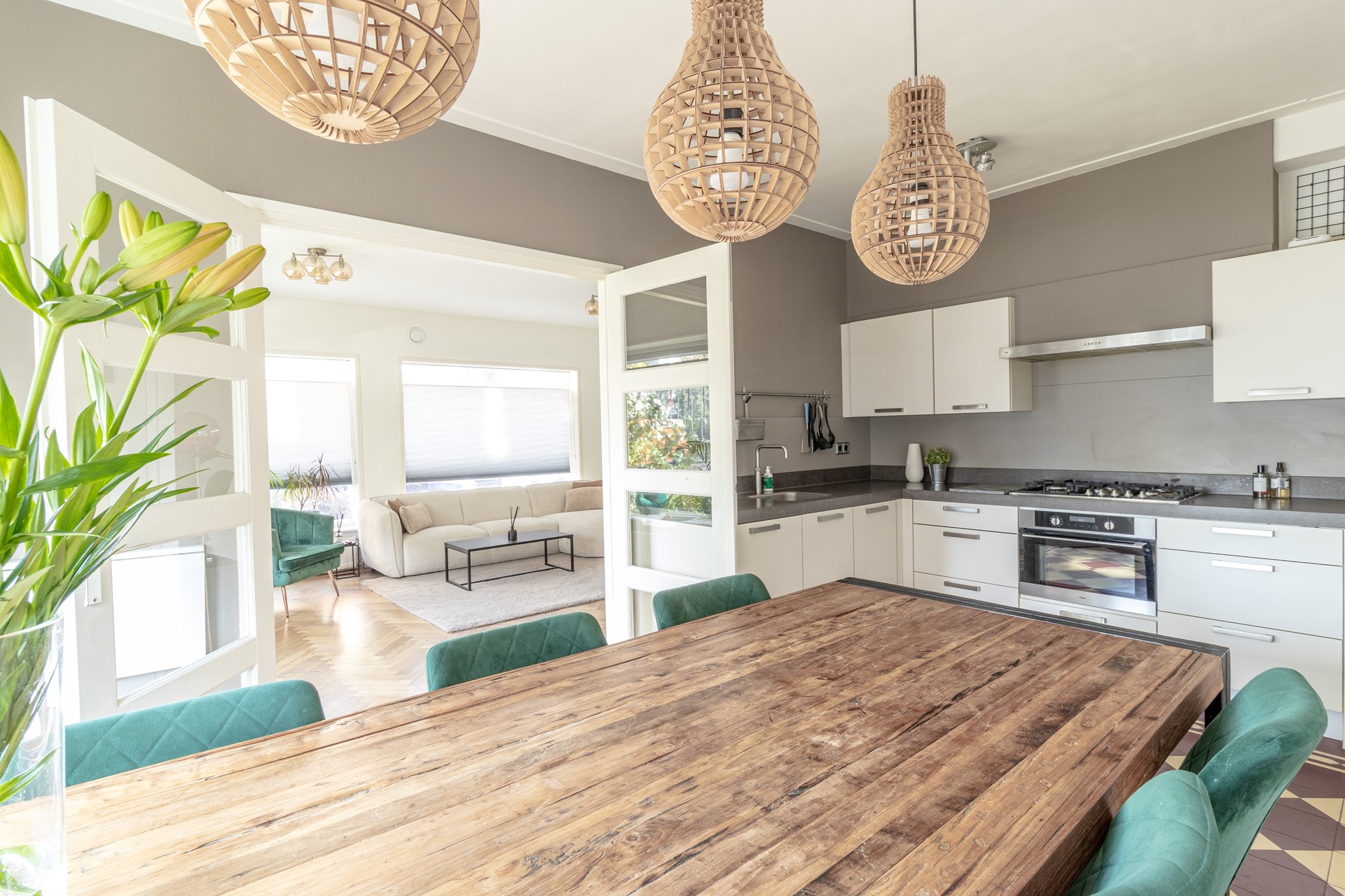 Appartement te huur: Helmholtzstraat 1, Amsterdam