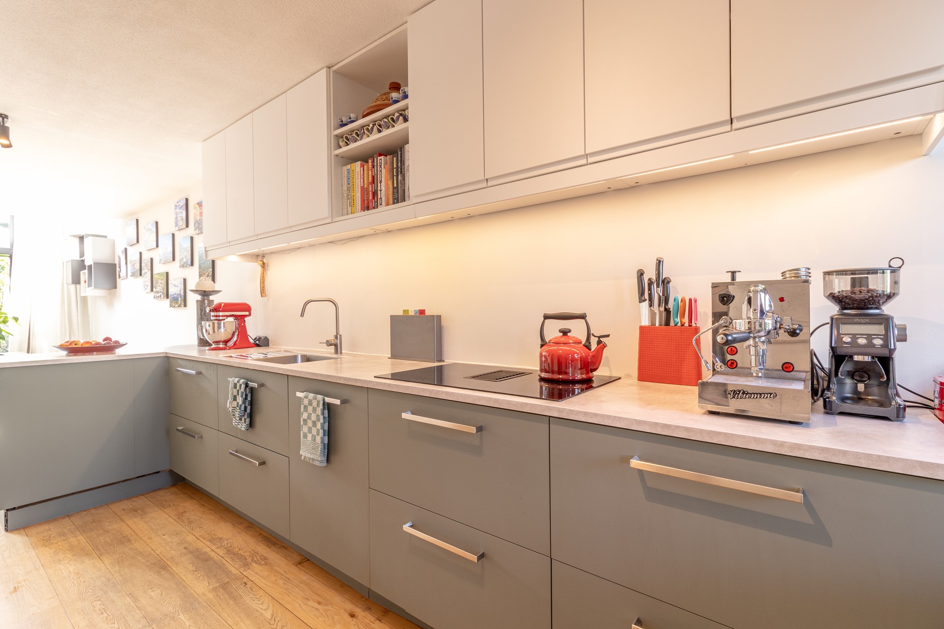 Tussenwoning te huur: Zwanebloemlaan 312, Amsterdam
