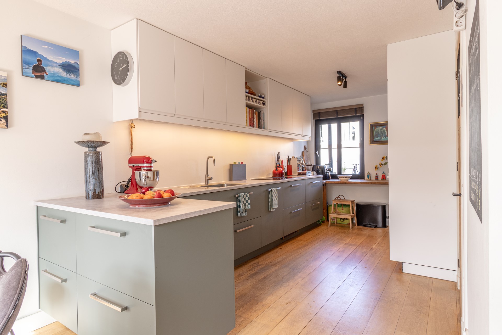 Tussenwoning te huur: Zwanebloemlaan 312, Amsterdam