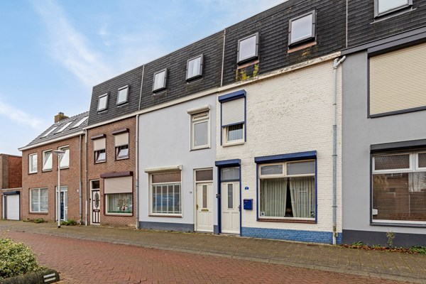 Medium property photo - Asterstraat 34, 4613 AG Bergen op Zoom