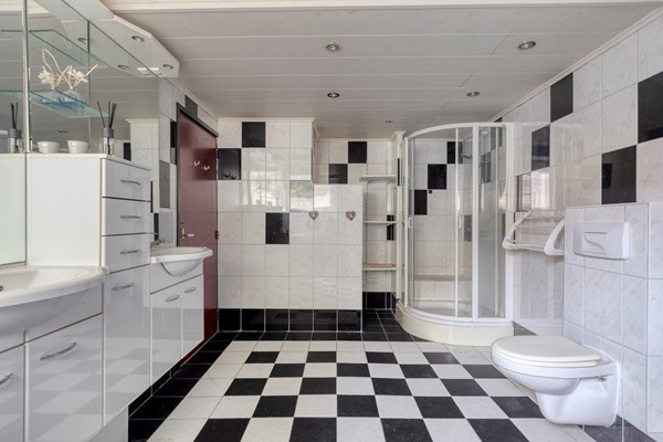 Medium property photo - Lindebaan 22, 4611 LX Bergen op Zoom