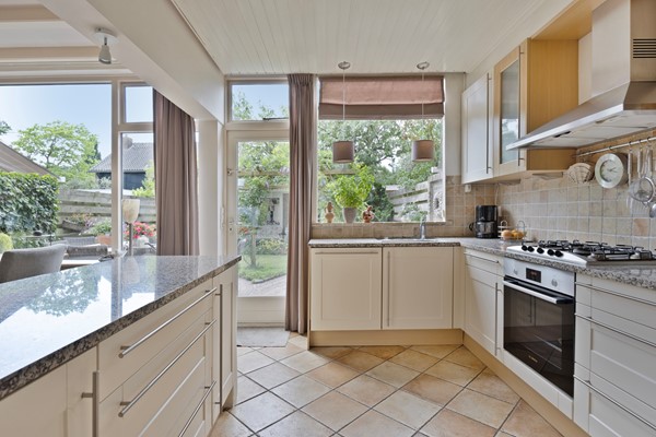 Medium property photo - Mozartlaan 33, 4614 AL Bergen op Zoom