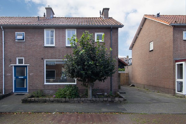 For sale: Kolkkamp 34, 3751 CZ Bunschoten-Spakenburg