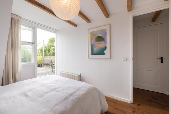 Medium property photo - Van Beuningenstraat 207-3, 1051 XR Amsterdam