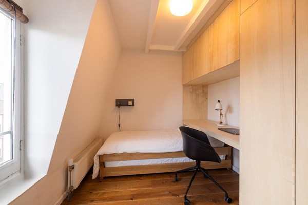 Medium property photo - Van Beuningenstraat 207-3, 1051 XR Amsterdam