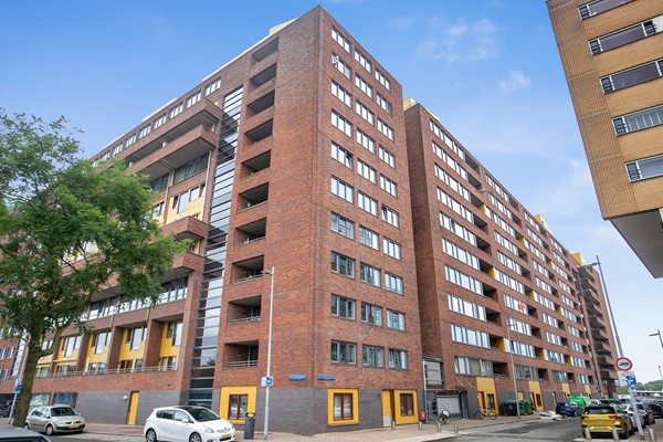 Sold subject to conditions: Jan Pettersonstraat 28, 3077MN Rotterdam