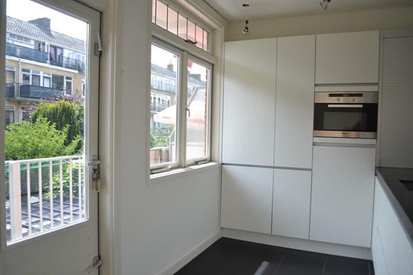 Medium property photo - Hogerbeetsstraat 14B, 3039 XJ Rotterdam