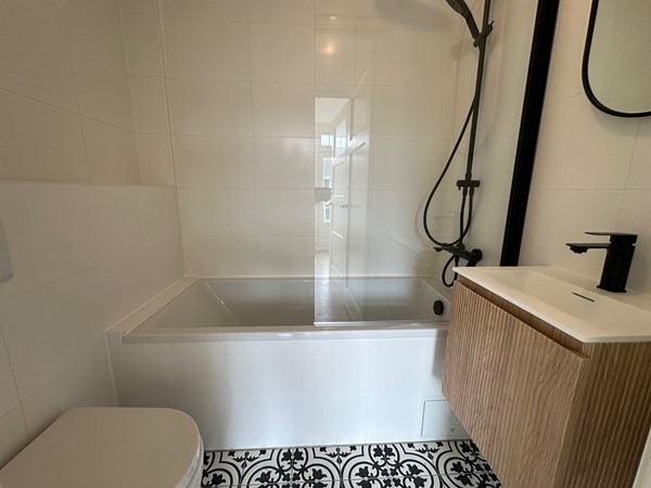 Medium property photo - Hogerbeetsstraat 14B, 3039 XJ Rotterdam