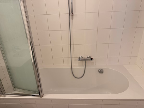 Medium property photo - Wijnbrugstraat 207, 3011 XW Rotterdam