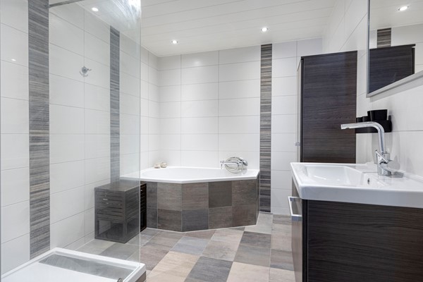 Medium property photo - Scheepstimmermanslaan 24, 3011 BS Rotterdam