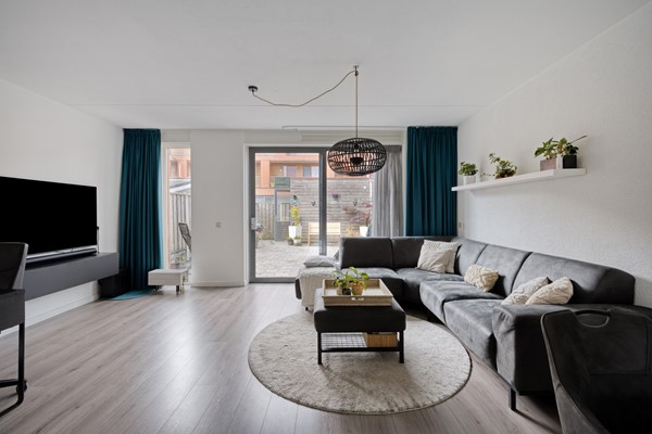 For sale: Schutterstraat 12, 3331TX Zwijndrecht