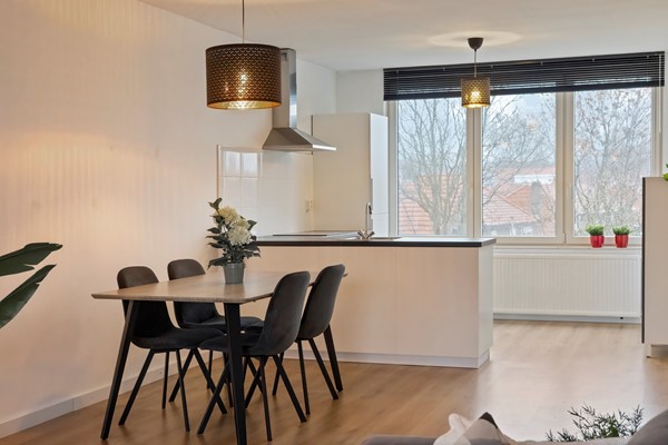 Te koop: Instapklaar recent gerenoveerde appartement met energielabel A++, 3 ruime slaapkamers, 2 balkons en separate berging 