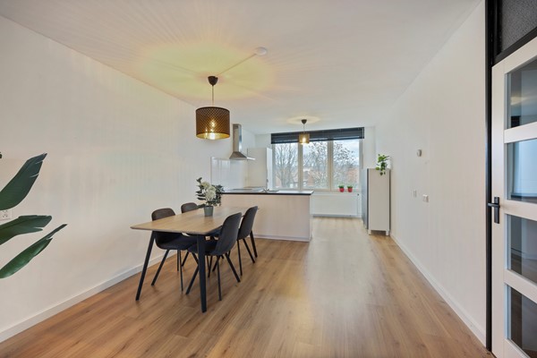 Foto - Te koop: Instapklaar recent gerenoveerde appartement met energielabel A++, 3 ruime slaapkamers, 2 balkons en separate berging 