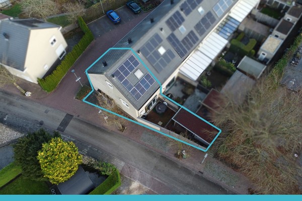 Foto - Te koop: Deze goed onderhouden hoekwoning uit 2005 overtuigt met een doordachte indeling, moderne voorzieningen en een onderhoudsvriendelijke buitenruimte in Vaals