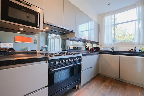 Medium property photo - Arnoldystraat 15, 2024 VG Haarlem